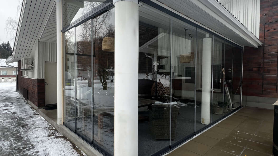 Mitä lasia terassilasitukseen? – laatu tuo tyylikkyyttä ja turvaa