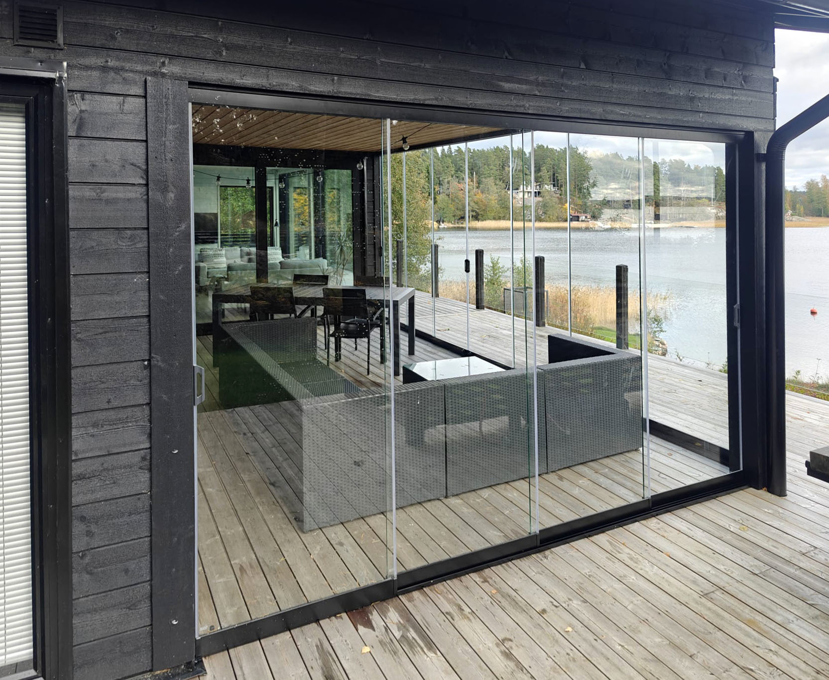 Raasepori 10 Vivalon Terassilasitus